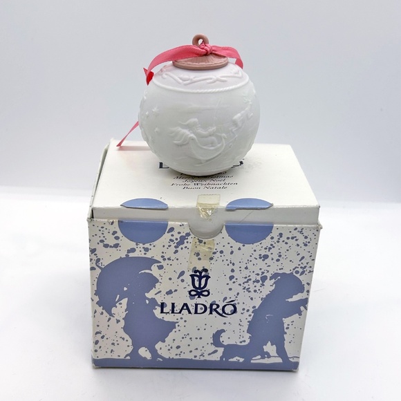 Vintage 1995 Lladro Porcelain Christmas Tree Ornament. Santa's Journey - Picture 6 of 6